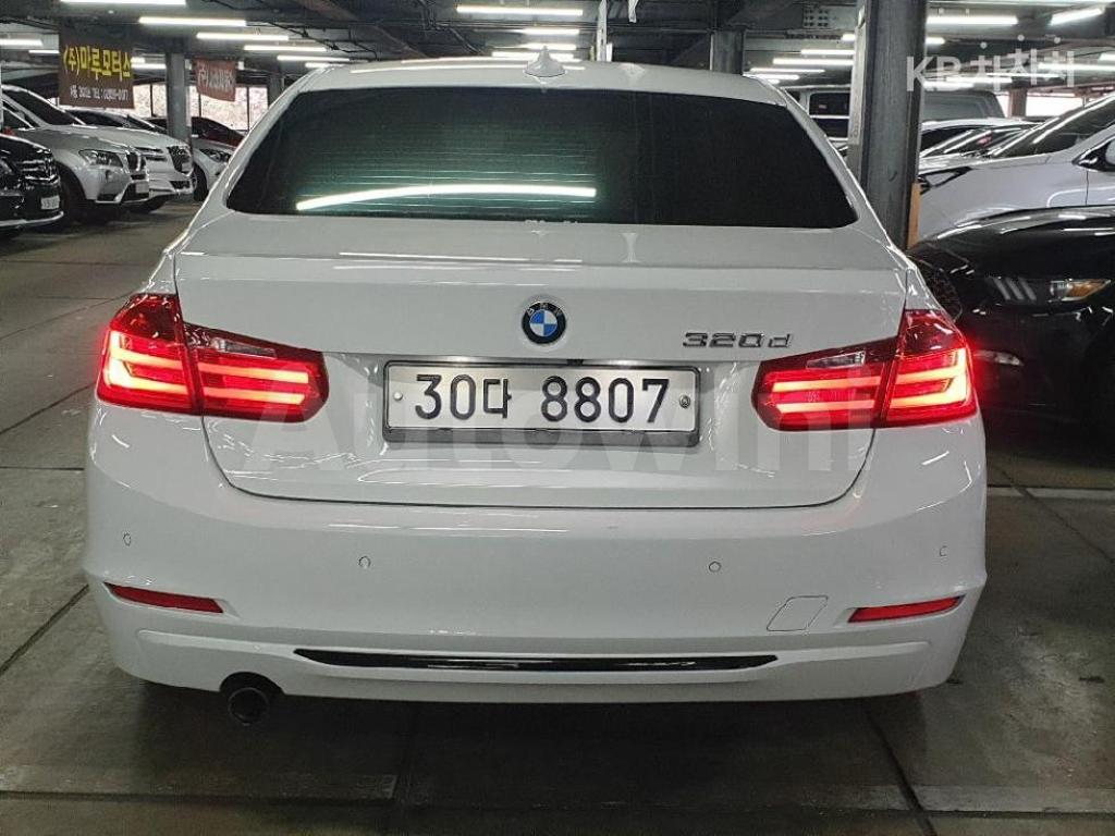 WBA3D3100CF248524 2012 BMW 3 SERIES 320D F30(12~)-2