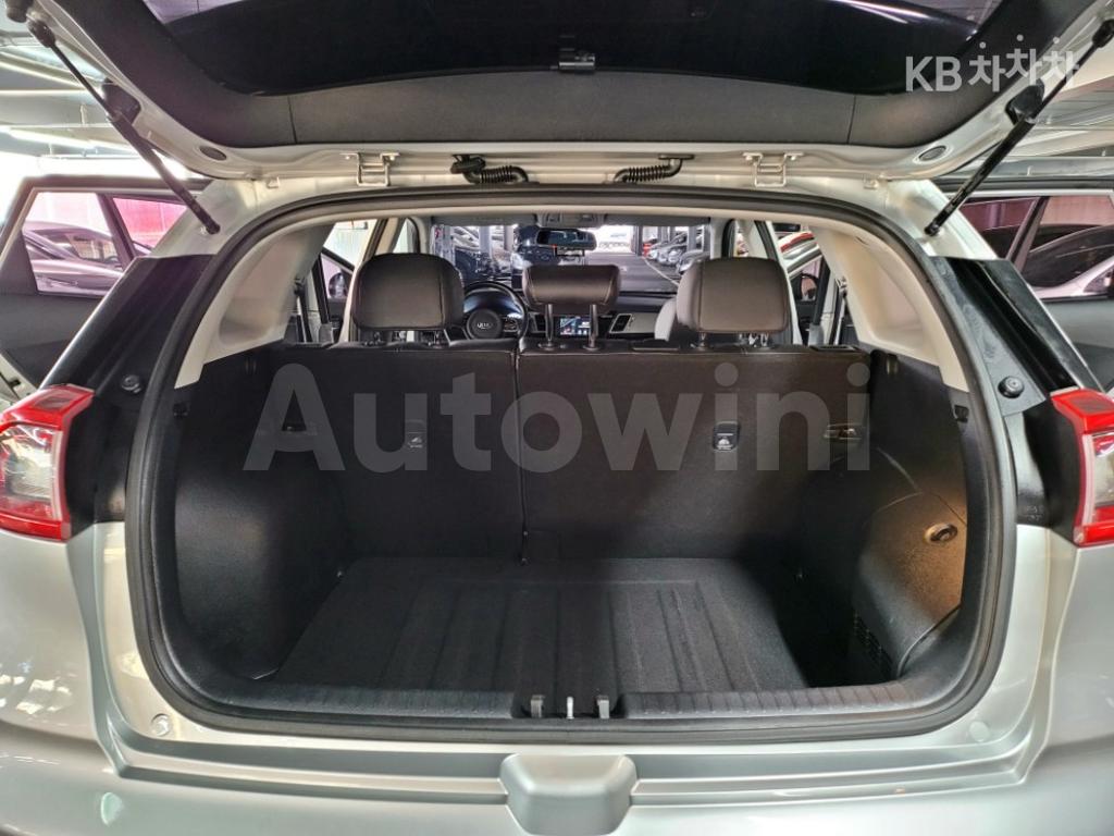 2017 KIA NIRO 1.6 PRESTIGE - 21