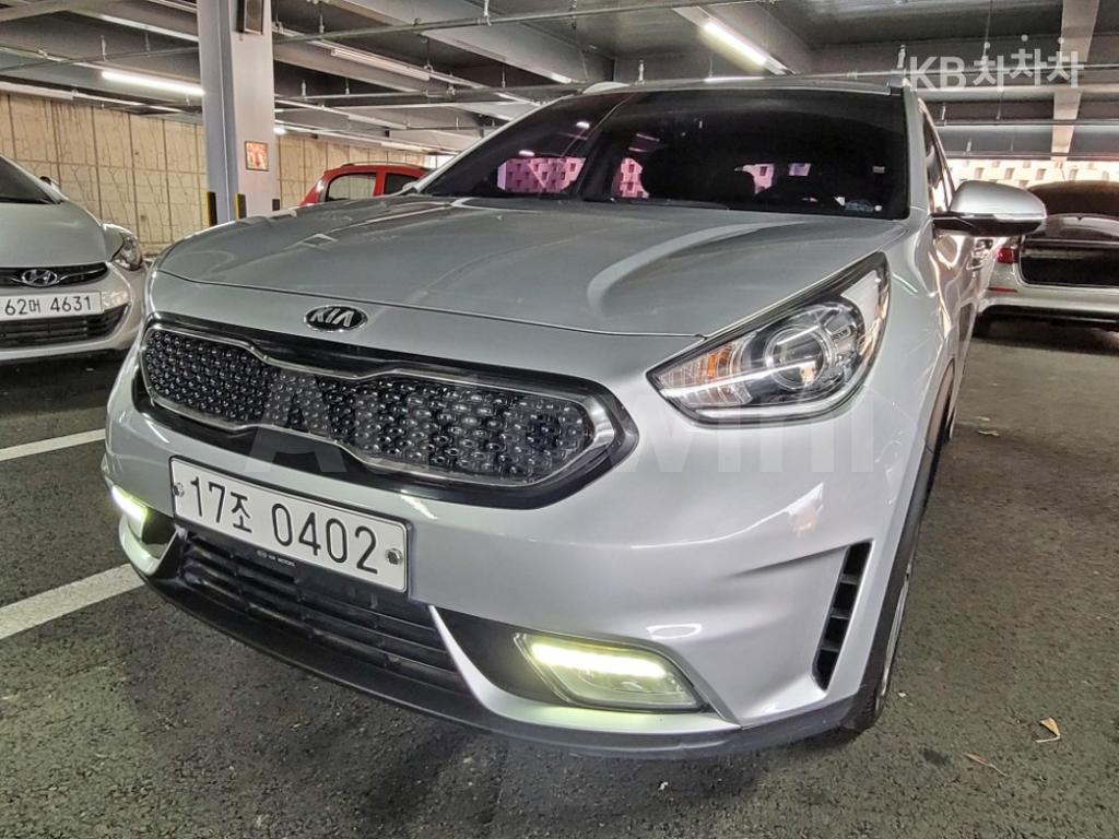 KNACB81CGHA023417 2017 KIA NIRO 1.6 PRESTIGE-0