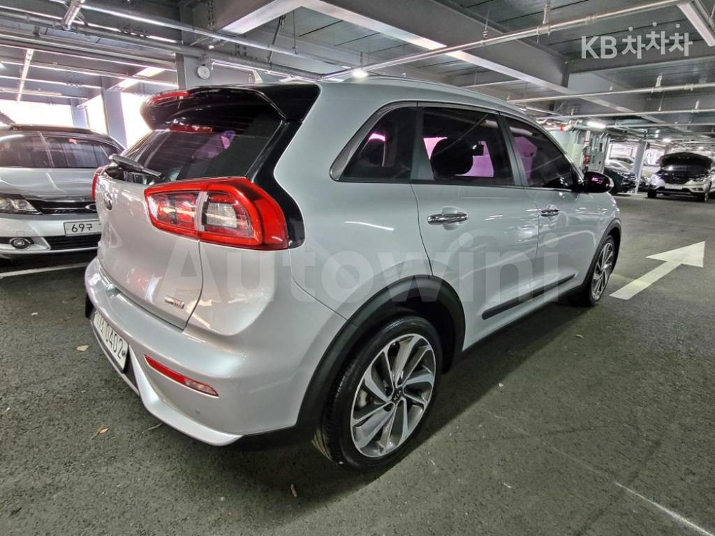 KNACB81CGHA023417 2017 KIA NIRO 1.6 PRESTIGE-3