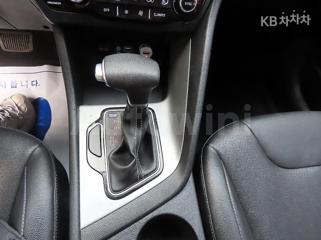 2017 KIA NIRO 1.6 LUXURY - 11