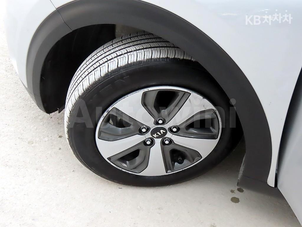 2017 KIA NIRO 1.6 LUXURY - 20