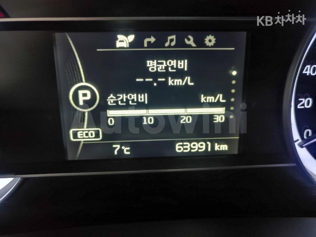2017 KIA NIRO 1.6 NOBLESSE - 8