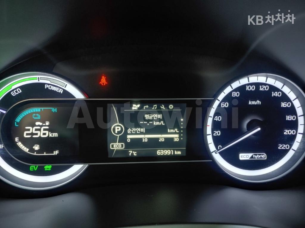 KNACC81CGHA073579 2017 KIA NIRO 1.6 NOBLESSE-4