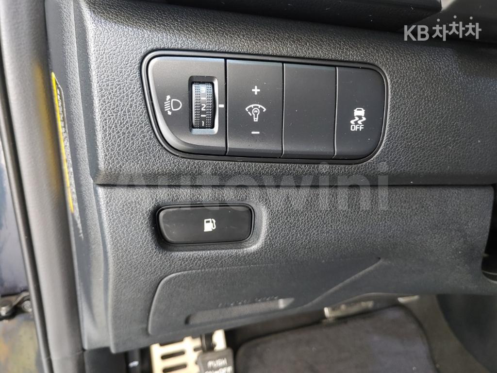 2017 KIA NIRO 1.6 NOBLESSE - 19