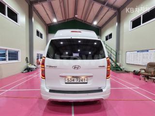 KMHWK81KDKU055787 2019 HYUNDAI  GRAND STAREX LIMOUSINE 9 SEATS 4WD EXCLUSIVE-4