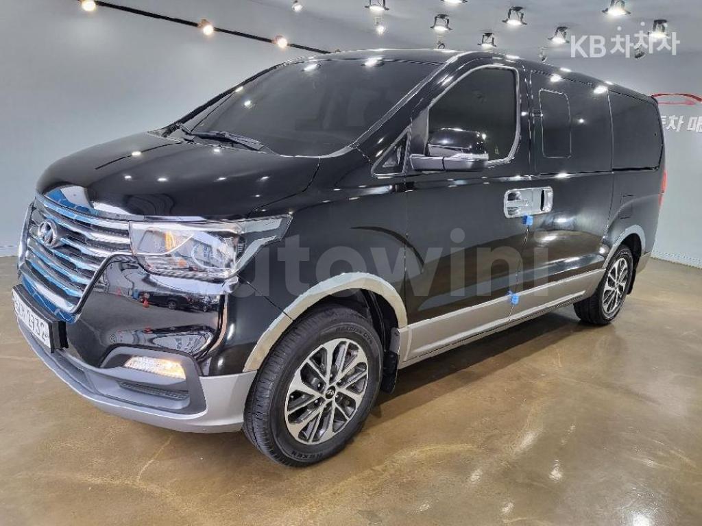 KMHWK81KDKU010595 2019 HYUNDAI  GRAND STAREX URBAN 9 SEATS 4WD EXCLUSIVE-0