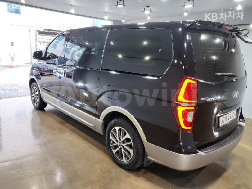 KMHWK81KDKU010595 2019 HYUNDAI  GRAND STAREX URBAN 9 SEATS 4WD EXCLUSIVE-5