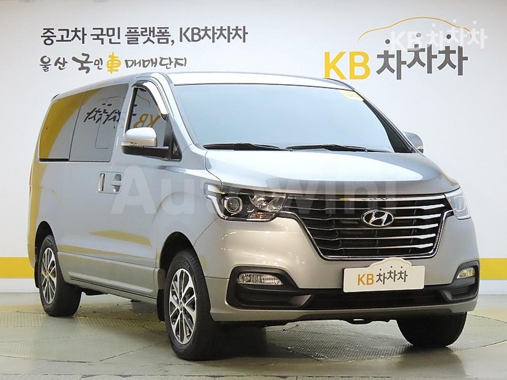 KMHWK81KDJU982135 2018 HYUNDAI  GRAND STAREX URBAN 9 SEATS 4WD EXCLUSIVE-2