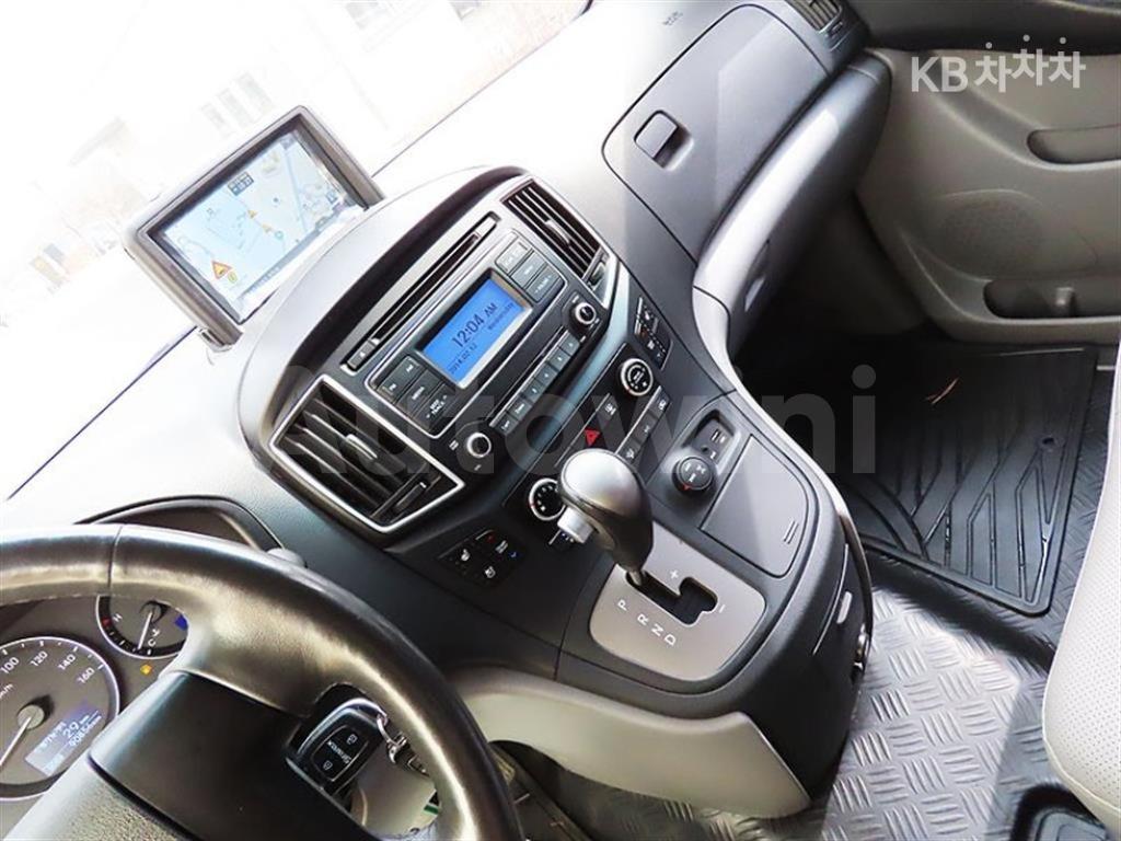 2018 HYUNDAI  GRAND STAREX 웨건 12 SEATS 4WD SMART - 12