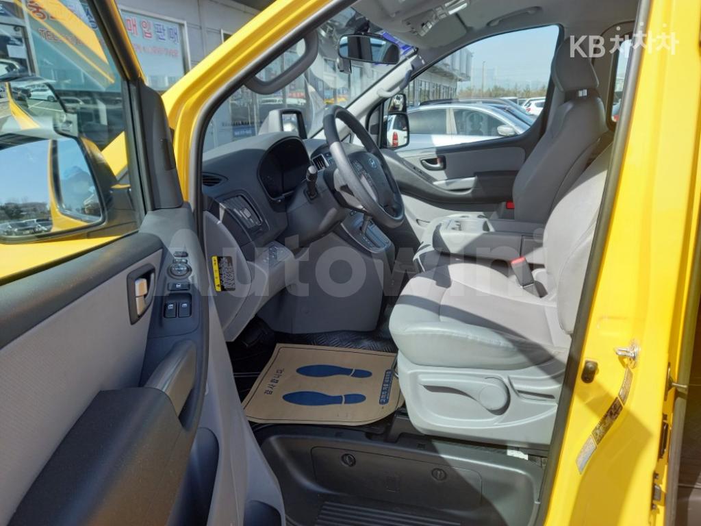2019 HYUNDAI  GRAND STAREX LPI CHILD PROTECTIVE VEHICLE 12 SEATS - 14
