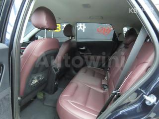 KNACE81CGMA443592 2021 KIA  NIRO 1.6 HEV NOBLESSE SPECIAL-5