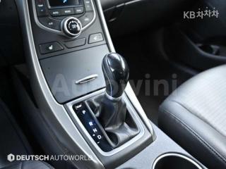 2016 HYUNDAI  AVANTE ELANTRA 1.6 GDI SMART BASIC - 9