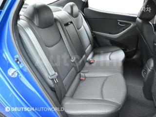 2016 HYUNDAI  AVANTE ELANTRA 1.6 GDI SMART BASIC - 12