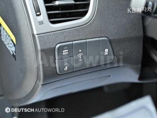 2016 HYUNDAI  AVANTE ELANTRA 1.6 GDI SMART BASIC - 16