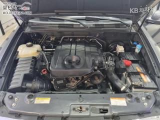 2017 SSANGYONG REXTON W 5 SEATS 2WD RX7 LUXURY - 12