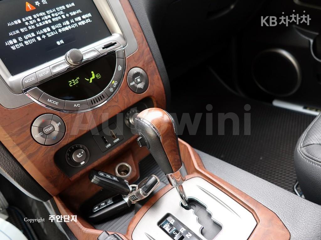2017 SSANGYONG REXTON W 5 SEATS 4WD RX7 PRESTIGE - 7