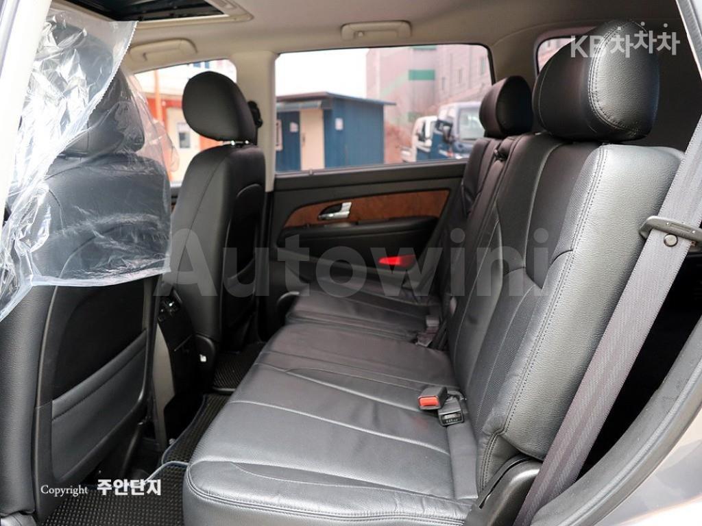2017 SSANGYONG REXTON W 5 SEATS 4WD RX7 PRESTIGE - 13
