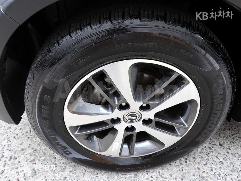 2017 SSANGYONG REXTON W 5 SEATS 4WD RX7 PRESTIGE - 19