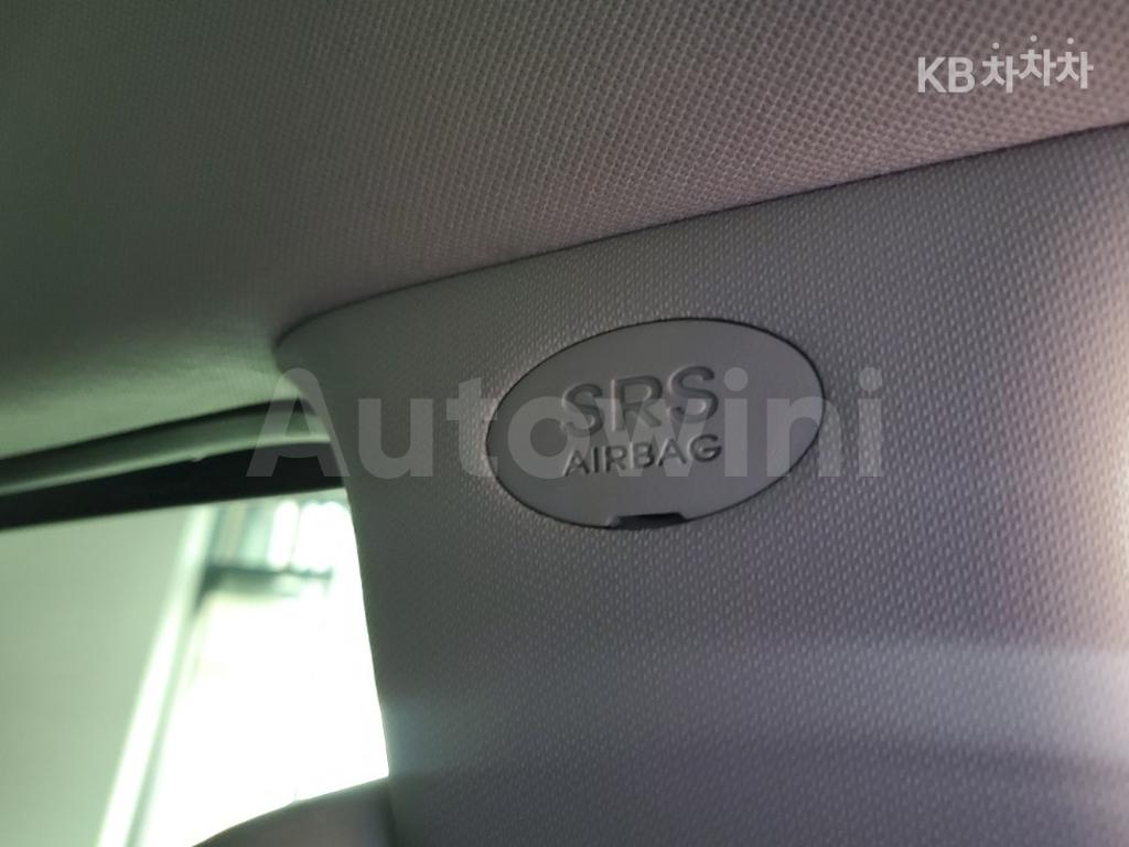 2021 KIA THE MASTER 4WD DIESEL PLATINUM - 24
