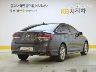 KMHE341AGKA511128 2019 HYUNDAI SONATA RISE 1.7 DIESEL MORDERN-1