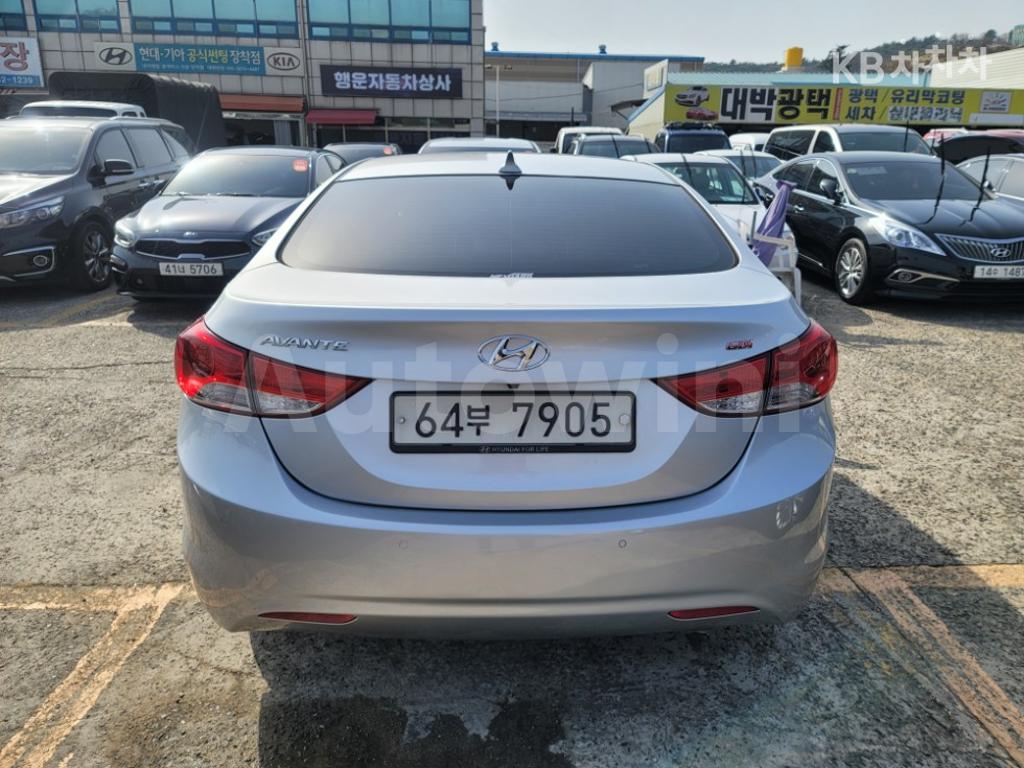 KMHDG41DBEU937015 2014 HYUNDAI AVANTE MD ELANTRA M16 GDI 에비뉴-5