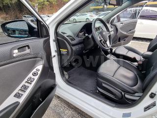 KMHCS41BEKU463889 2019 HYUNDAI ACCENT  1.4 VVT SMART SPECIAL-5