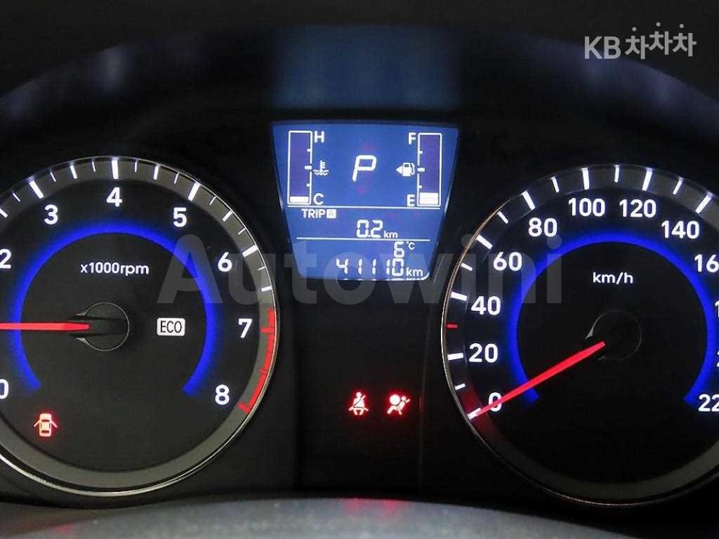 KMHCS41BEKU445986 2019 HYUNDAI ACCENT  1.4 VVT SMART SPECIAL-4