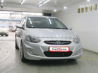 KMHCT51UGHU306717 2017 HYUNDAI ACCENT  WIT 1.6 VGT MORDERN-0