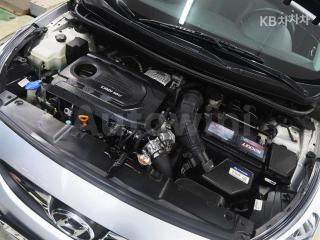 2017 HYUNDAI ACCENT  WIT 1.6 VGT MORDERN - 10