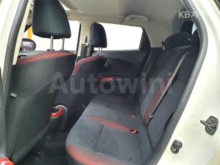 2014 NISSAN JUKE 1.6 SV - 10