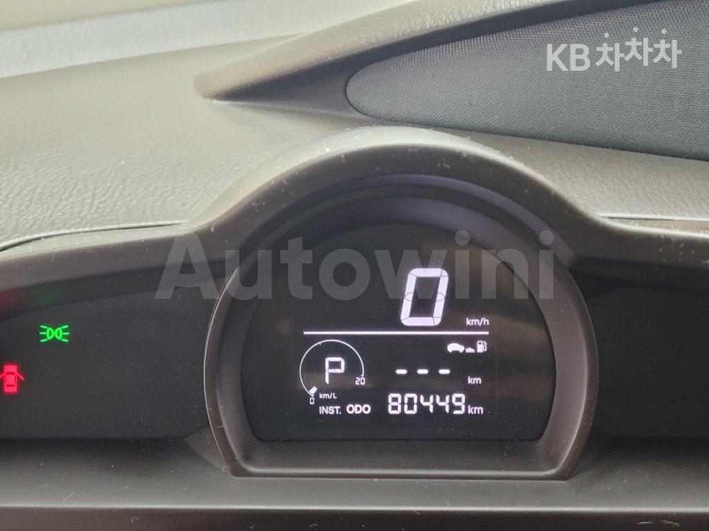 2016 SSANGYONG KORANDO TURISMO 9 SEATS 4WD OUTDOOR EDITION - 8