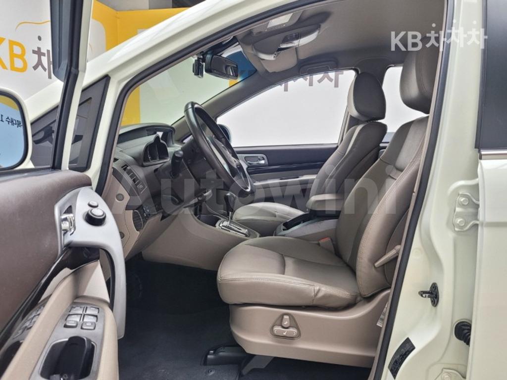 2016 SSANGYONG KORANDO TURISMO 9 SEATS 4WD OUTDOOR EDITION - 10