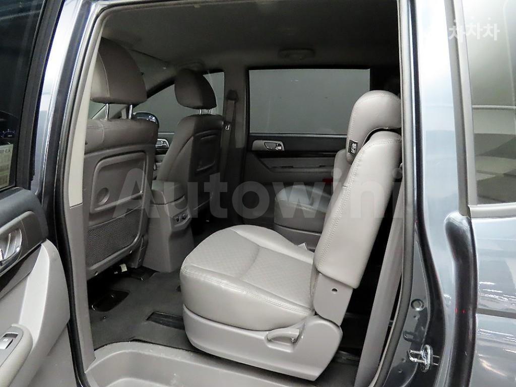 2016 SSANGYONG KORANDO TURISMO 9 SEATS 4WD OUTDOOR EDITION - 6