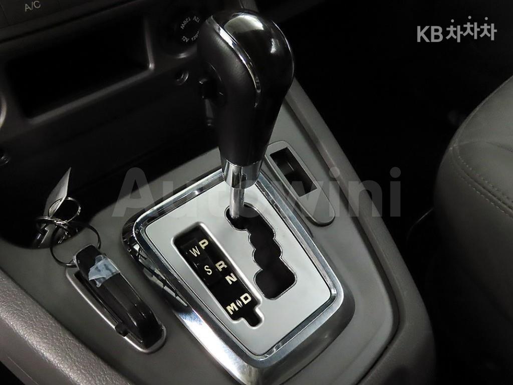 2016 SSANGYONG KORANDO TURISMO 9 SEATS 4WD OUTDOOR EDITION - 12