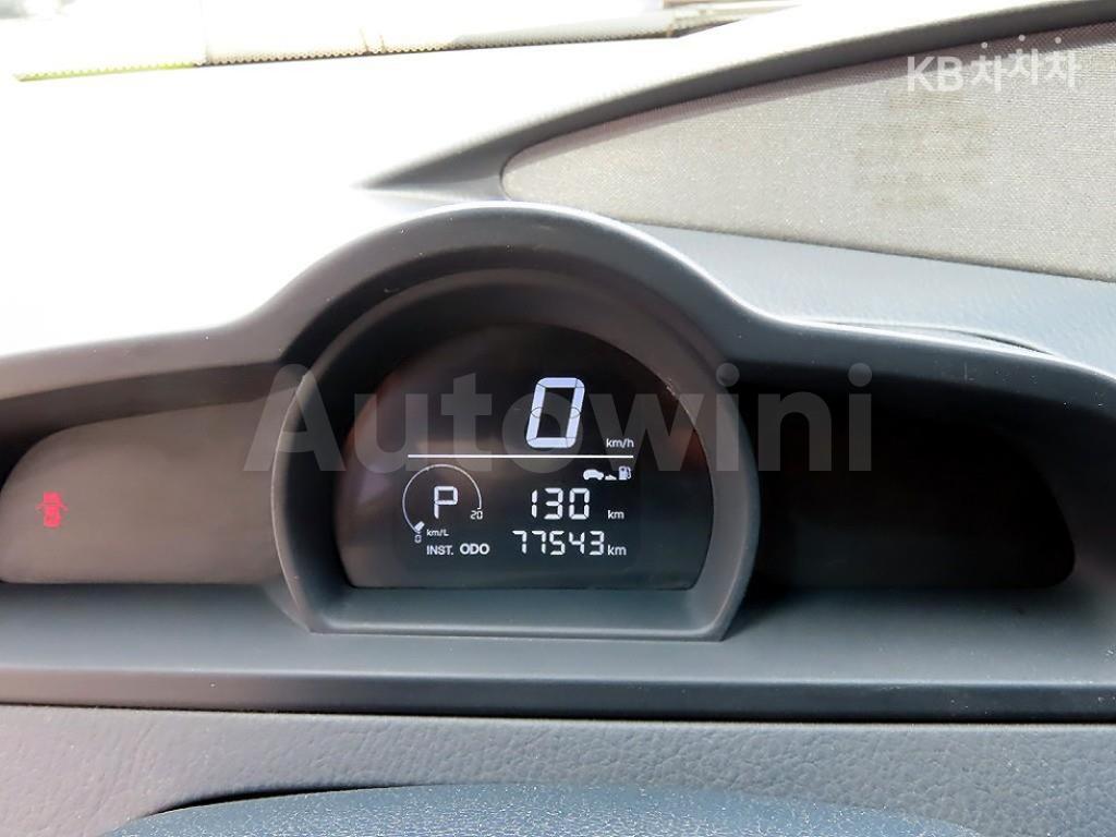 2016 SSANGYONG KORANDO TURISMO 9 SEATS 4WD TX - 8