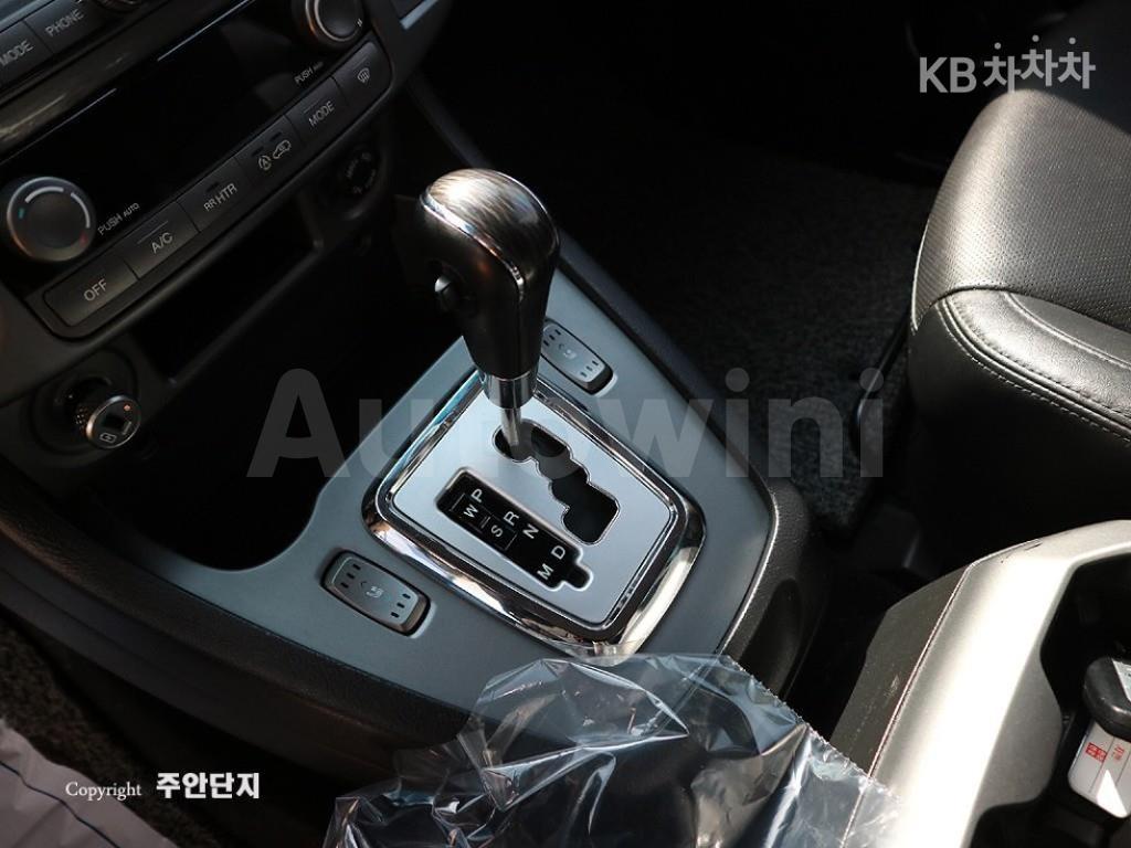 2019 SSANGYONG KORANDO TURISMO 9 SEATS 4WD TX - 7
