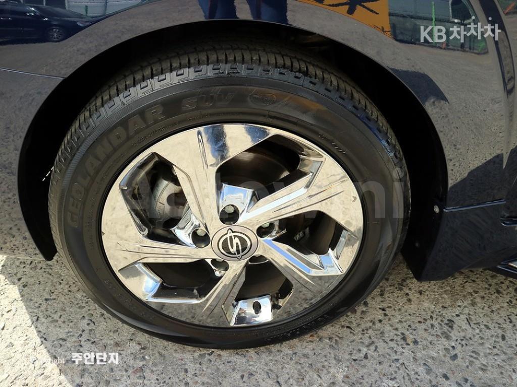 2019 SSANGYONG KORANDO TURISMO 9 SEATS 4WD TX - 18