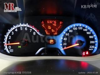 2011 NISSAN CUBE 1.8 SL CVT - 9