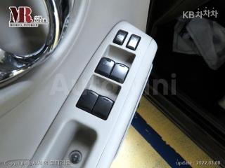 2011 NISSAN CUBE 1.8 SL CVT - 16