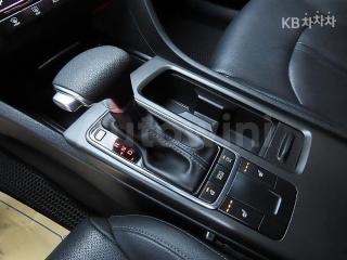 2018 KIA K5 2ND GEN OPTIMA 1.7 DIESEL SX PRESTIGE - 9