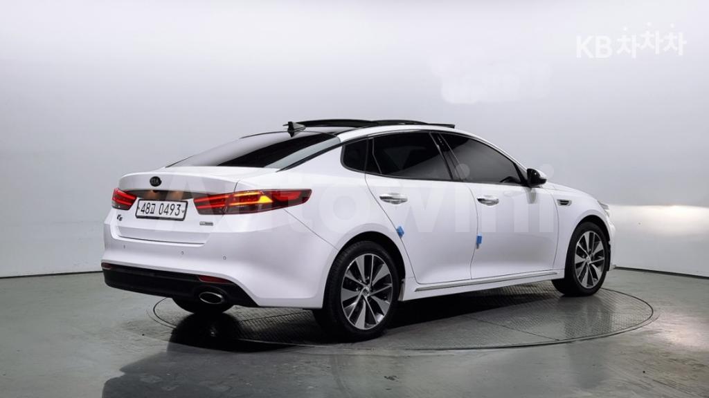 KNAGX415GGA087994 2016 KIA K5 2ND GEN OPTIMA 1.7 DIESEL SX PRESTIGE-1