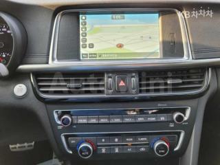 2016 KIA K5 2ND GEN OPTIMA 1.7 DIESEL SX PRESTIGE - 12