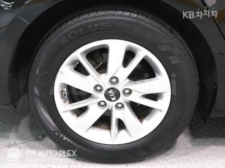 2016 KIA K5 2ND GEN OPTIMA 1.7 DIESEL MX DELUXE - 8