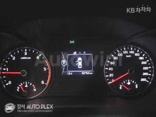 2016 KIA K5 2ND GEN OPTIMA 1.7 DIESEL MX DELUXE - 13