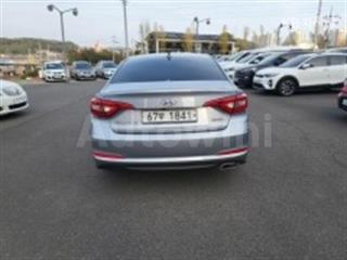 2016 HYUNDAI LF SONATA 1.7 DIESEL STYLE - 17