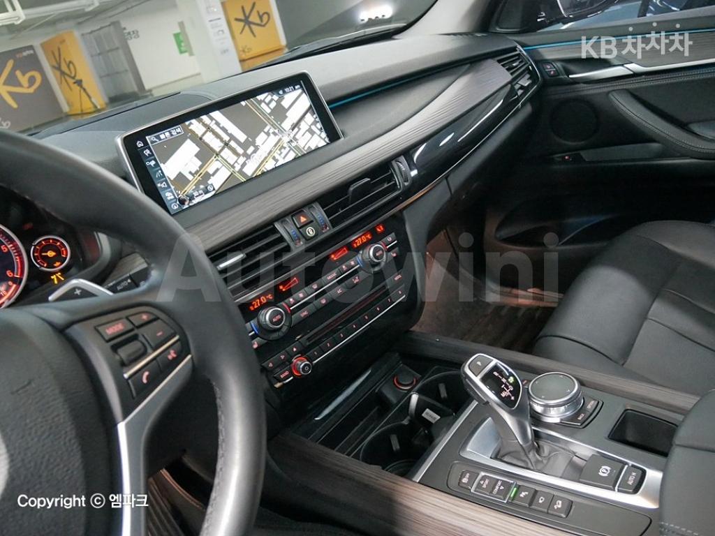 2017 BMW X5 F15  XDRIVE 30D M SPORT - 9