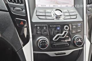 2011 HYUNDAI YF SONATA Y20 PRIMEBLACK - 13
