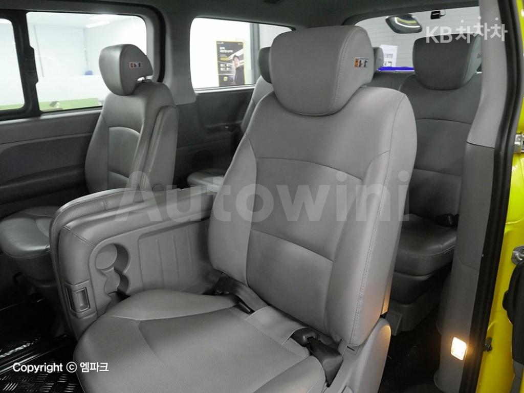 2018 HYUNDAI GRAND STAREX H-1 CHILD PROTECTIVE VEHICLE DELUXE - 11