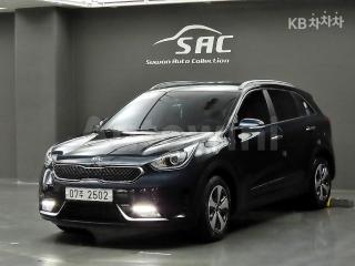KNACA81CGHA072106 2017 KIA NIRO 1.6 LUXURY-1